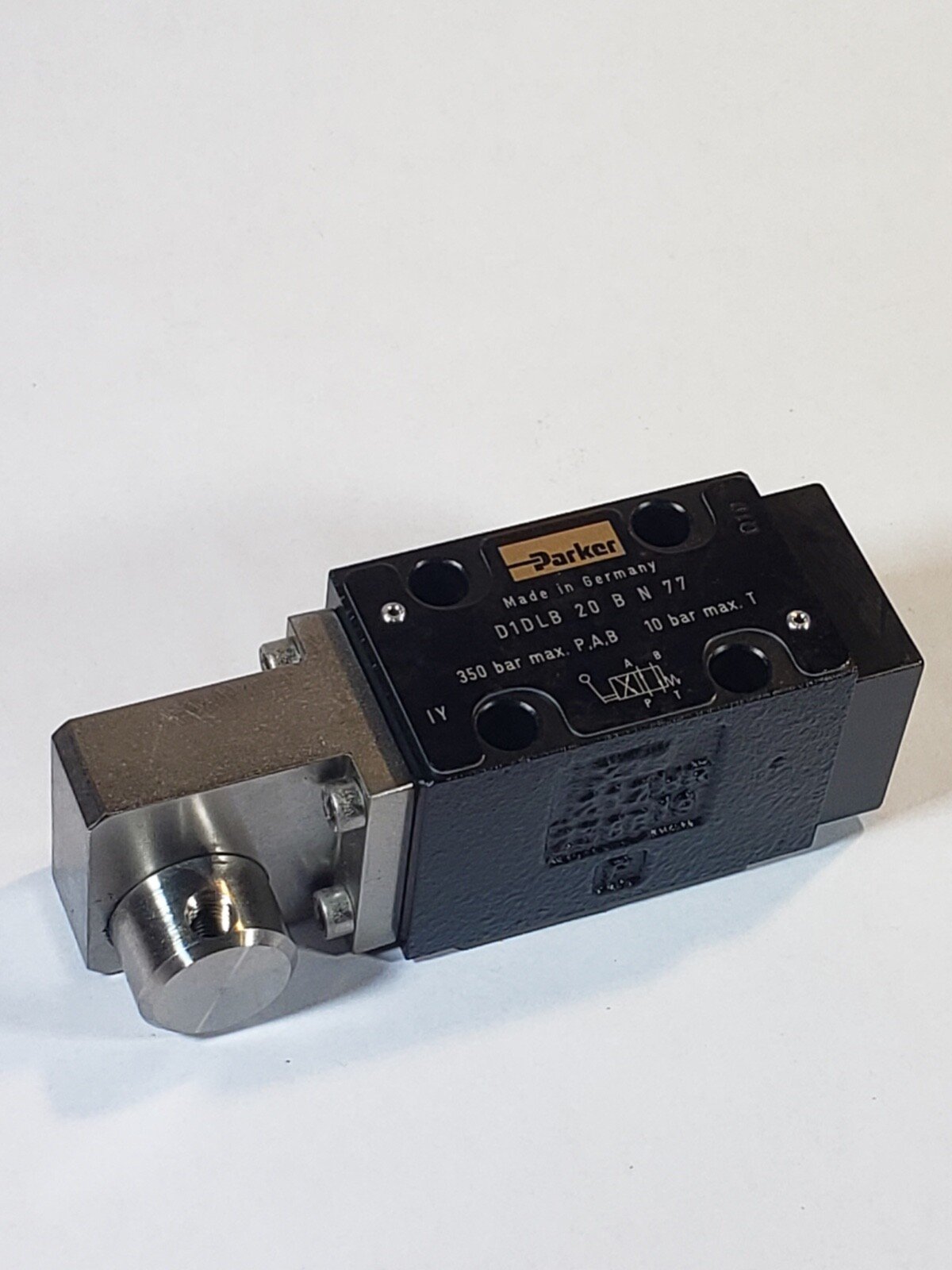 Directional Control Valves Parker D1DLB 20 B N 77 350 BAR MAX 4B