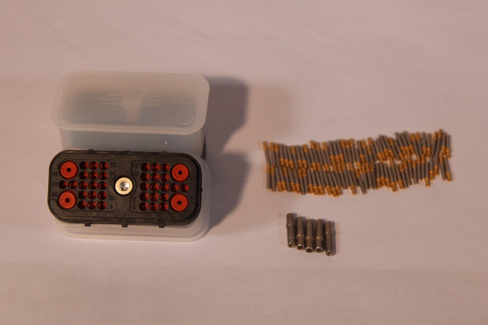 Danfoss 10105649 BAG ASM, 88PIN, DEUT 50PIN + 38PIN WPINS NEW BOXED 10C