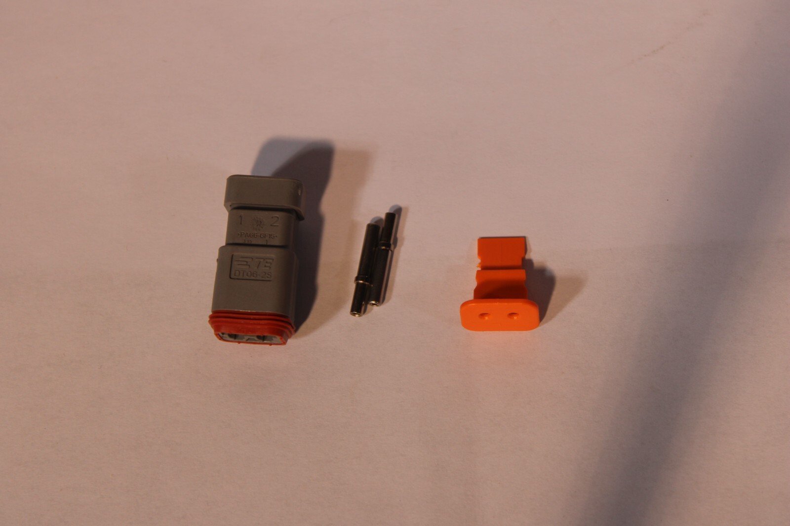 Danfoss K29657 MATING CONNECTOR BAG ASSY, DEUTSCH DT-2 NEW BOXED 11C