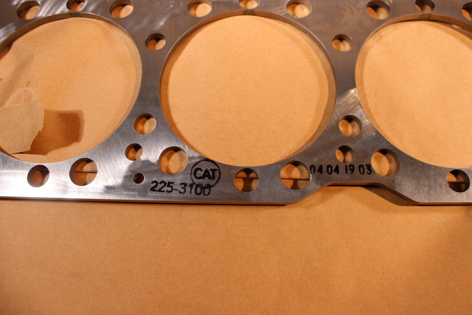 CATERPILLAR Spacer Plate 225-3100 Iron Engine Part MPN 225-3100