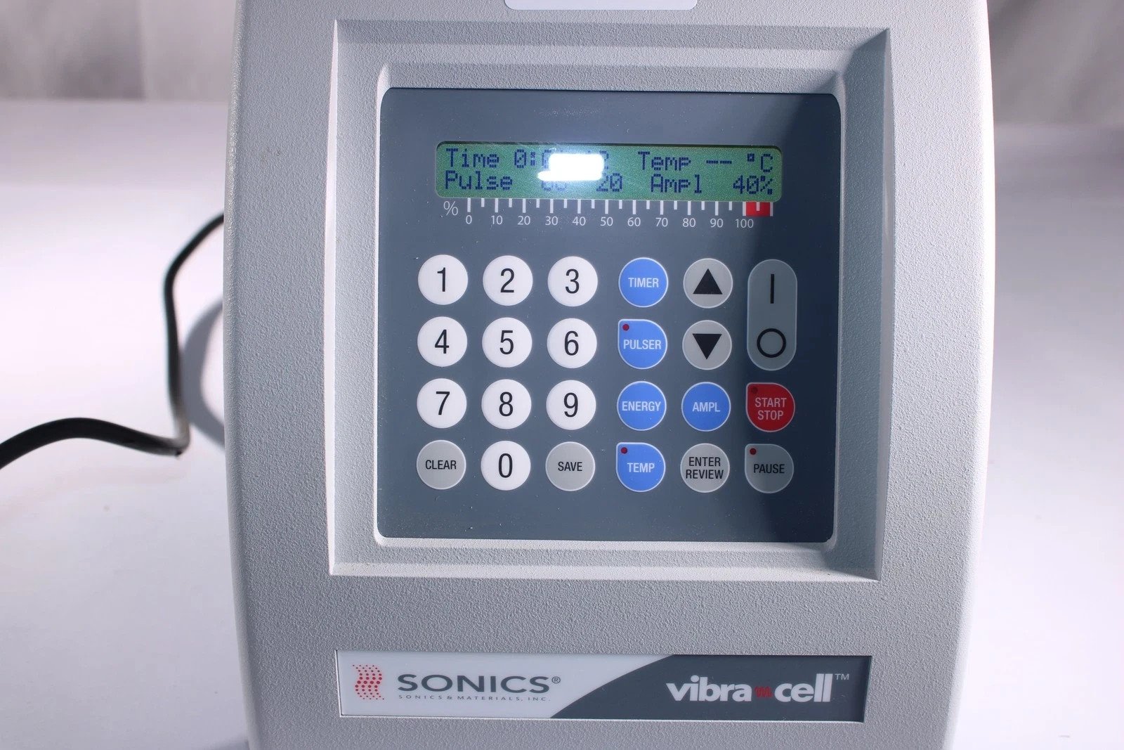 SONICS Vibra-Cell VCX750 Ultrasonic Liquid Processor withSound Abating Enclosure